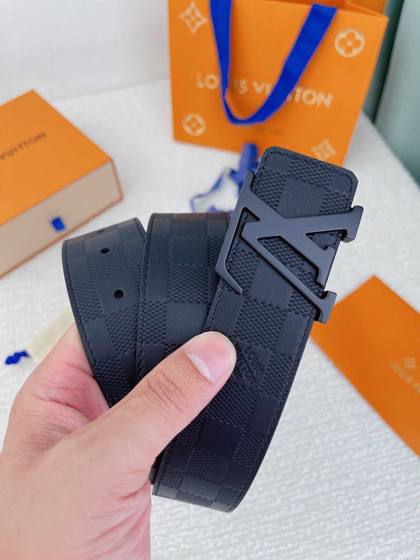 LV belt