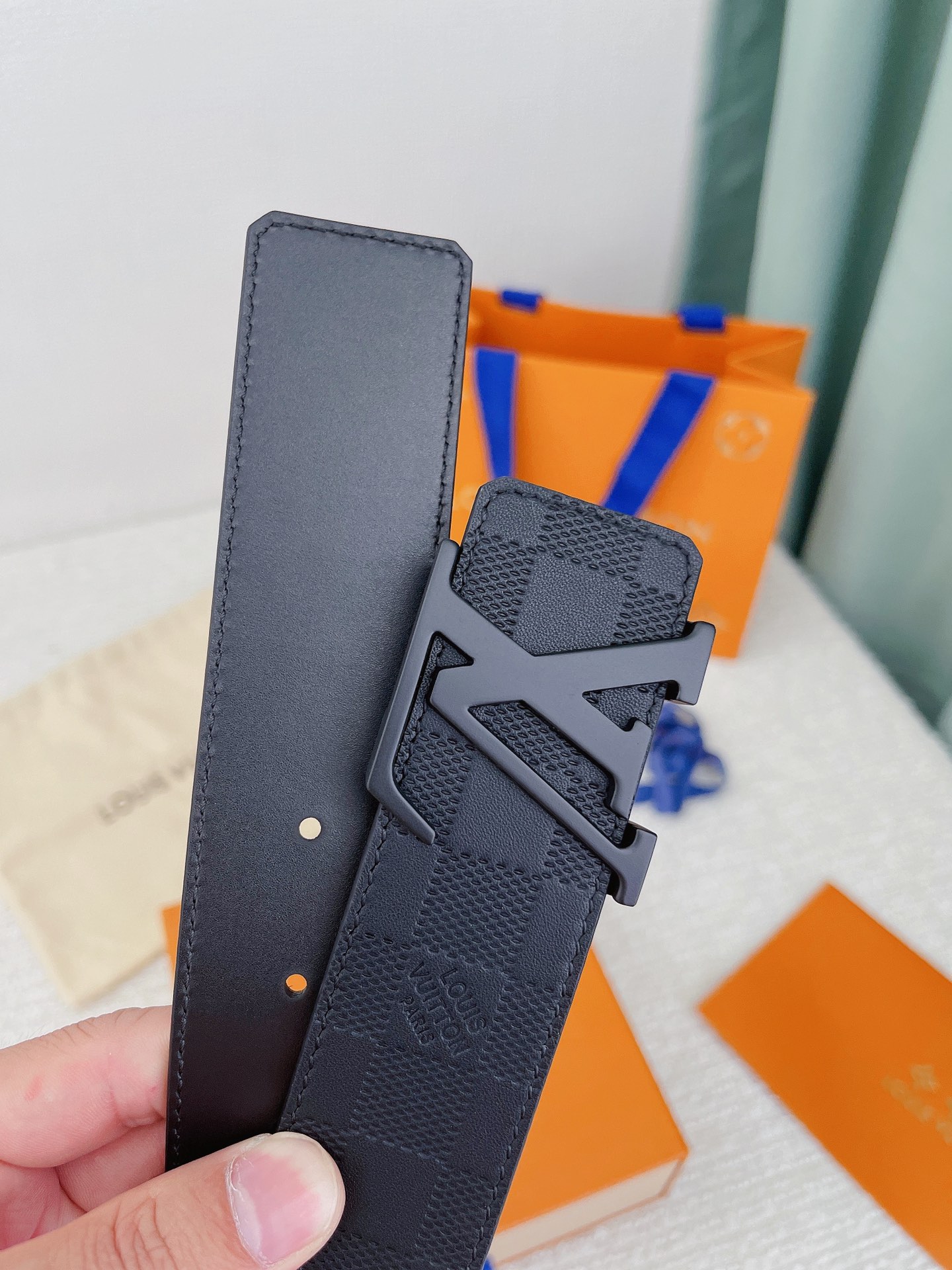 LV belt