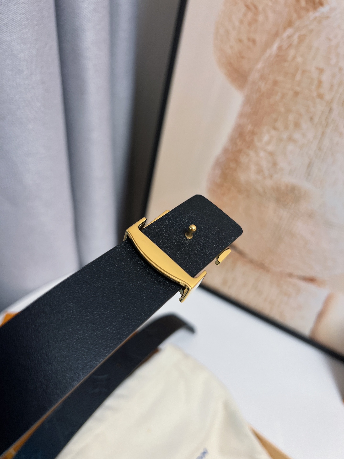 LV belt