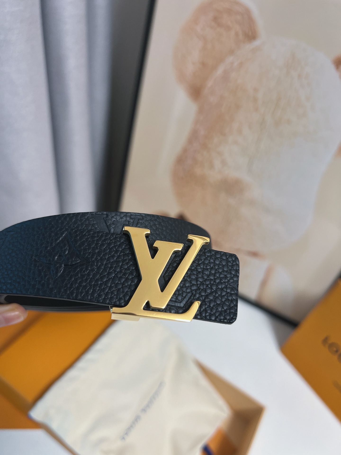 LV belt