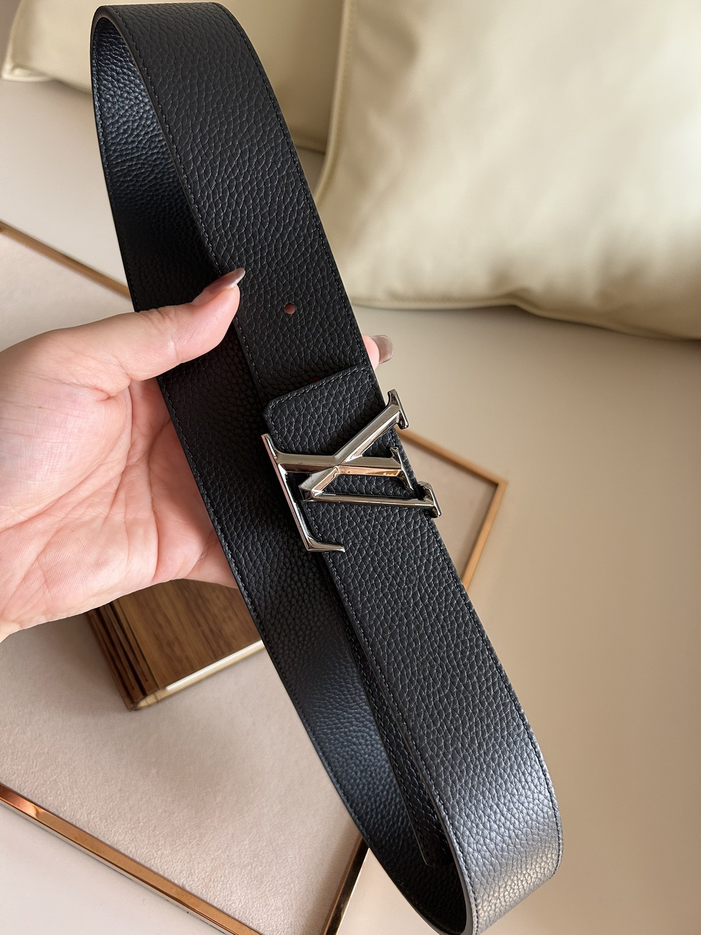 LV belt
