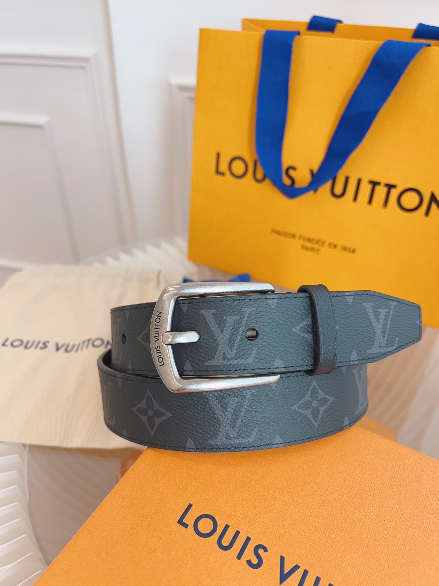 LV belt