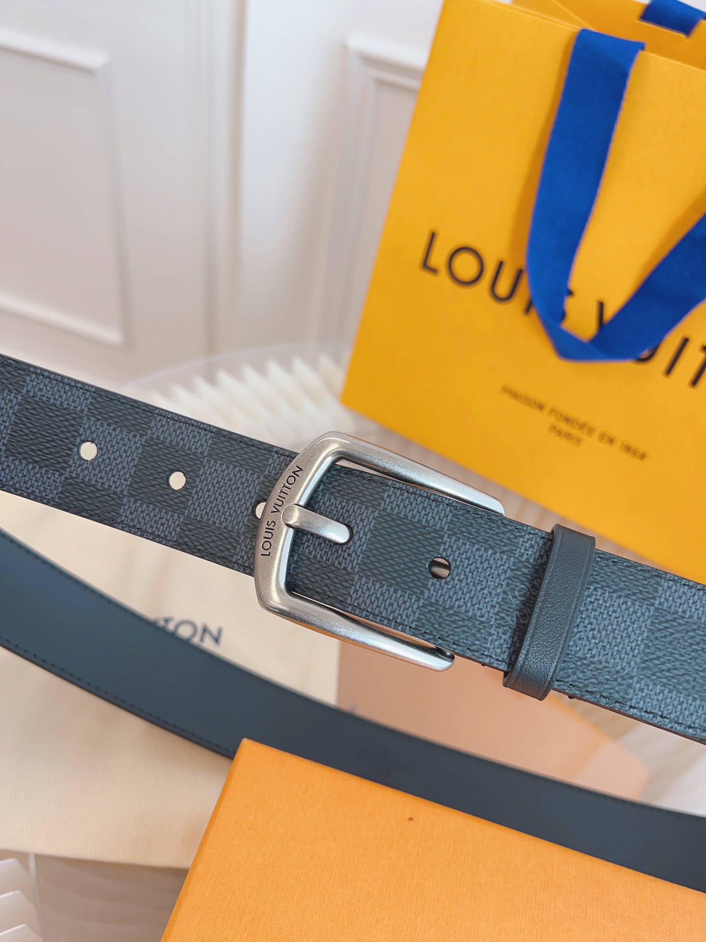 LV belt