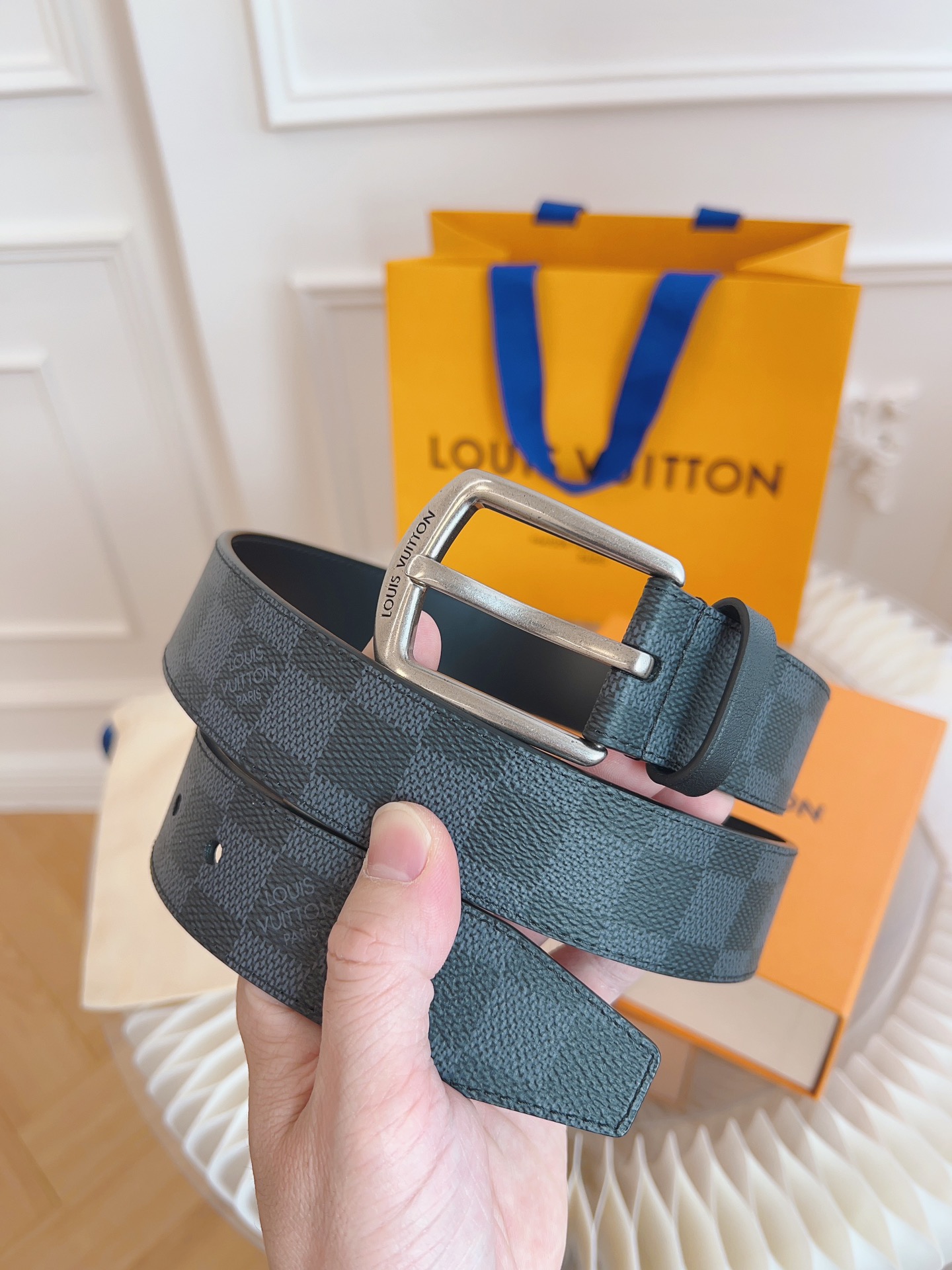 LV belt