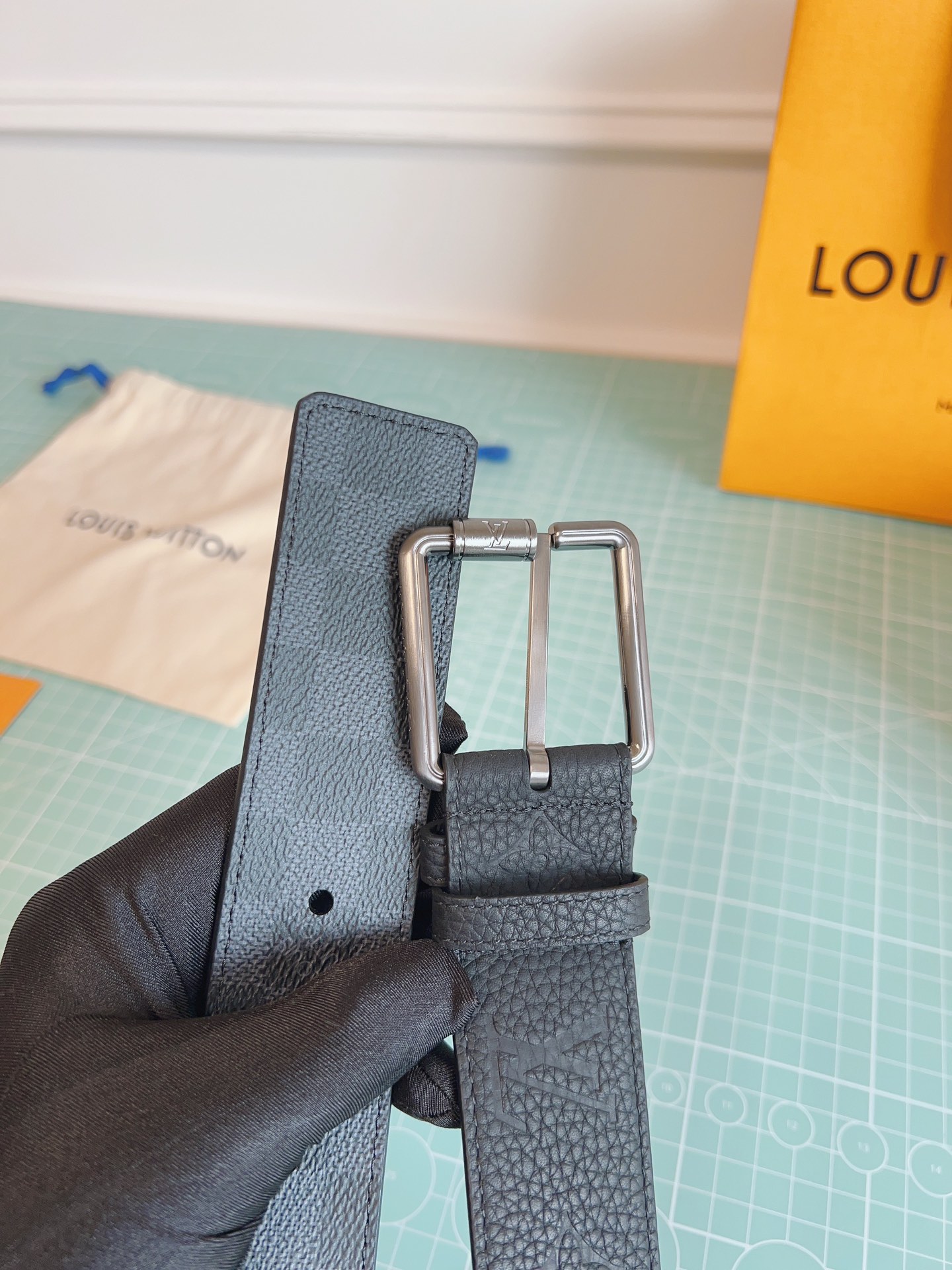 LV belt