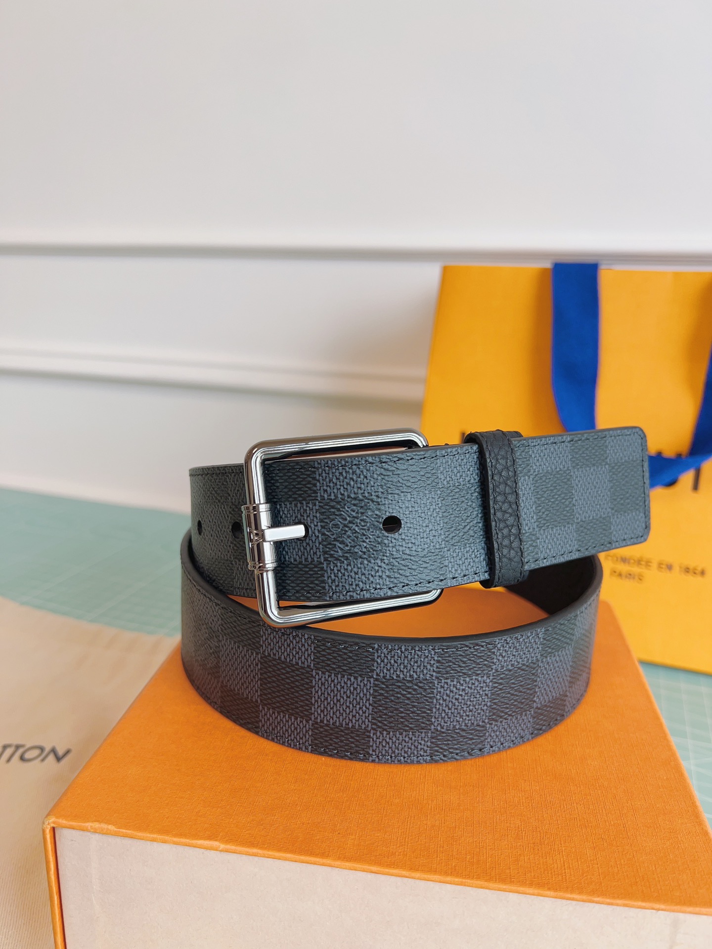 LV belt
