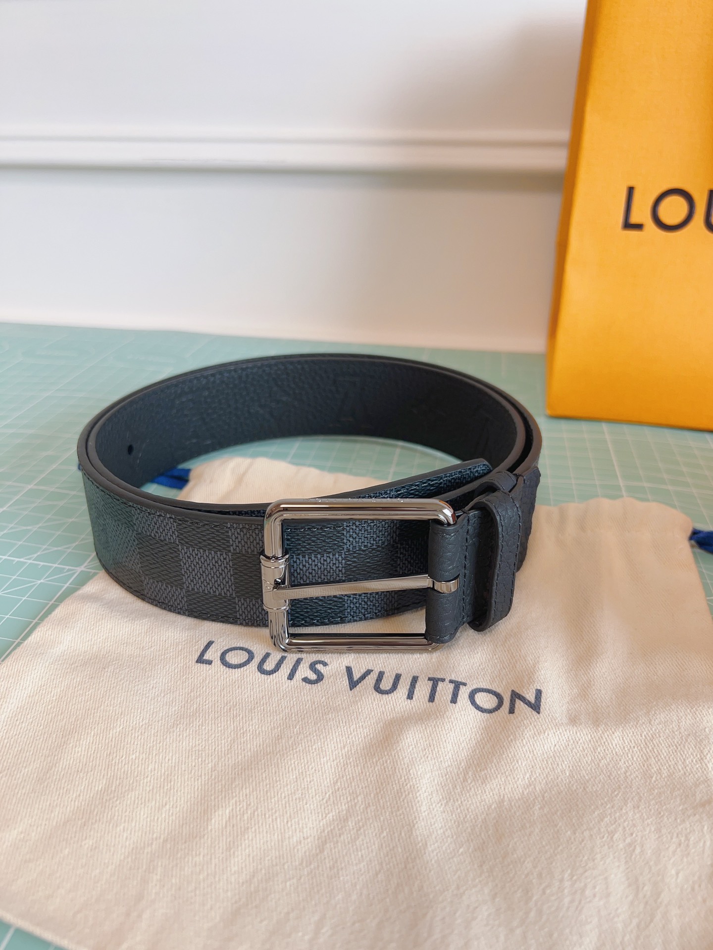 LV belt
