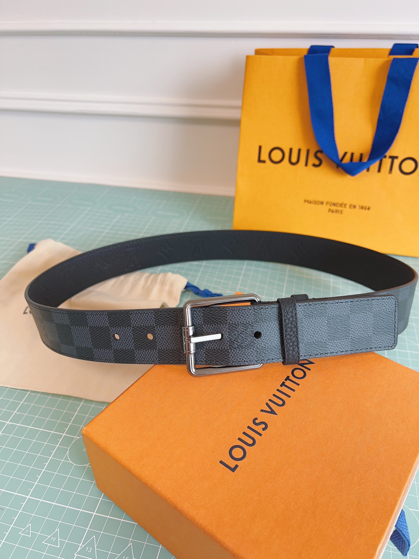 LV belt