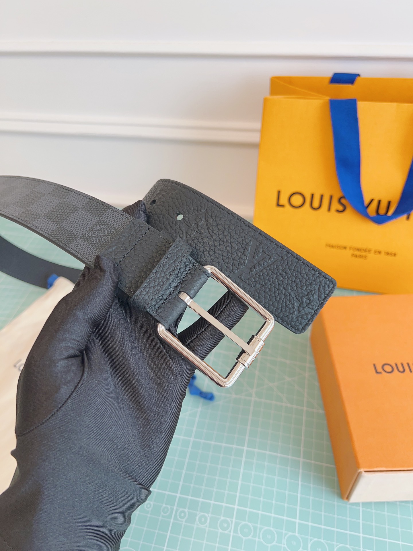 LV belt