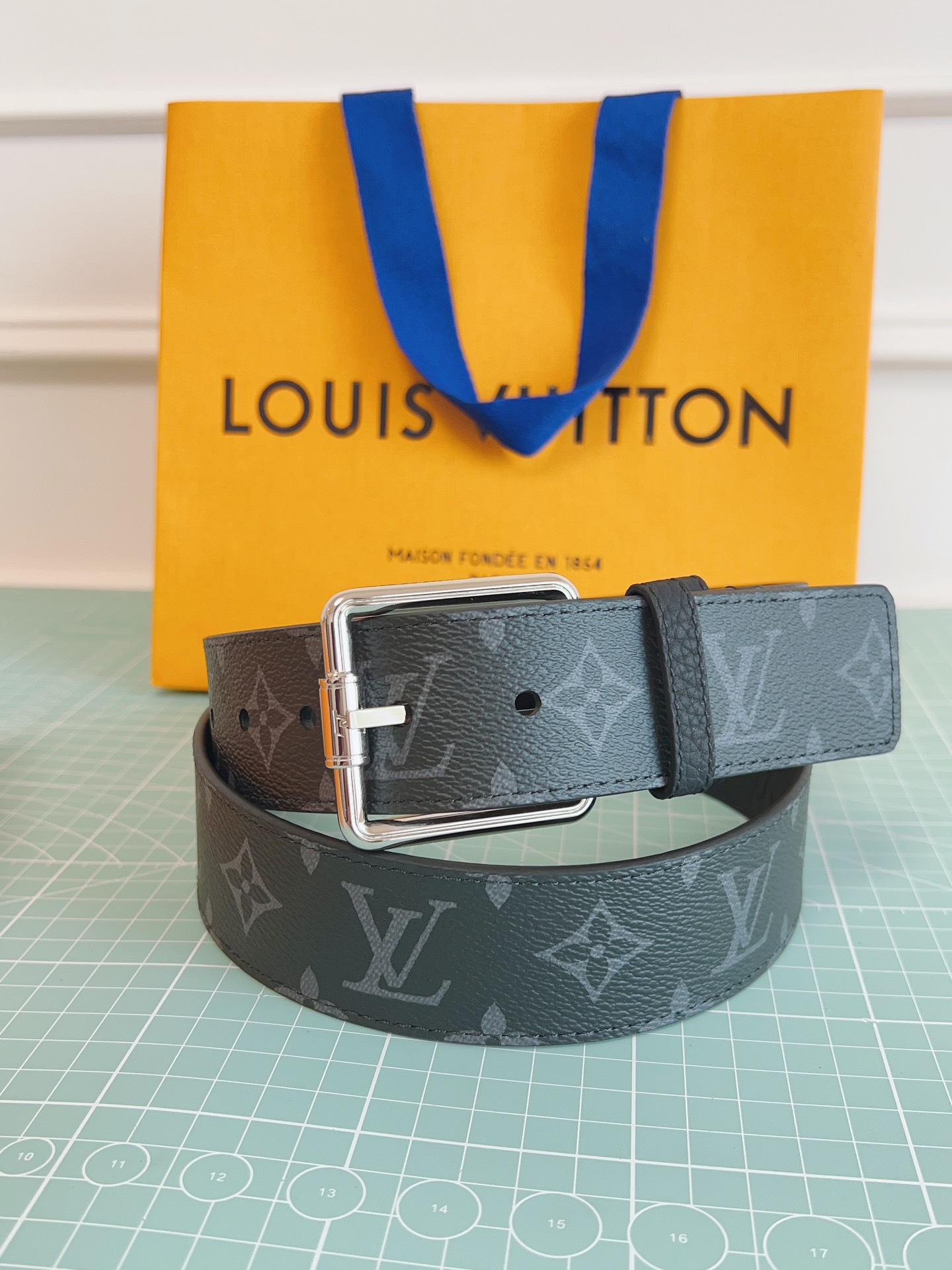 LV belt