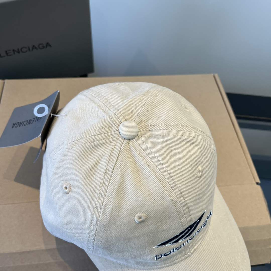 Balenciaga hat