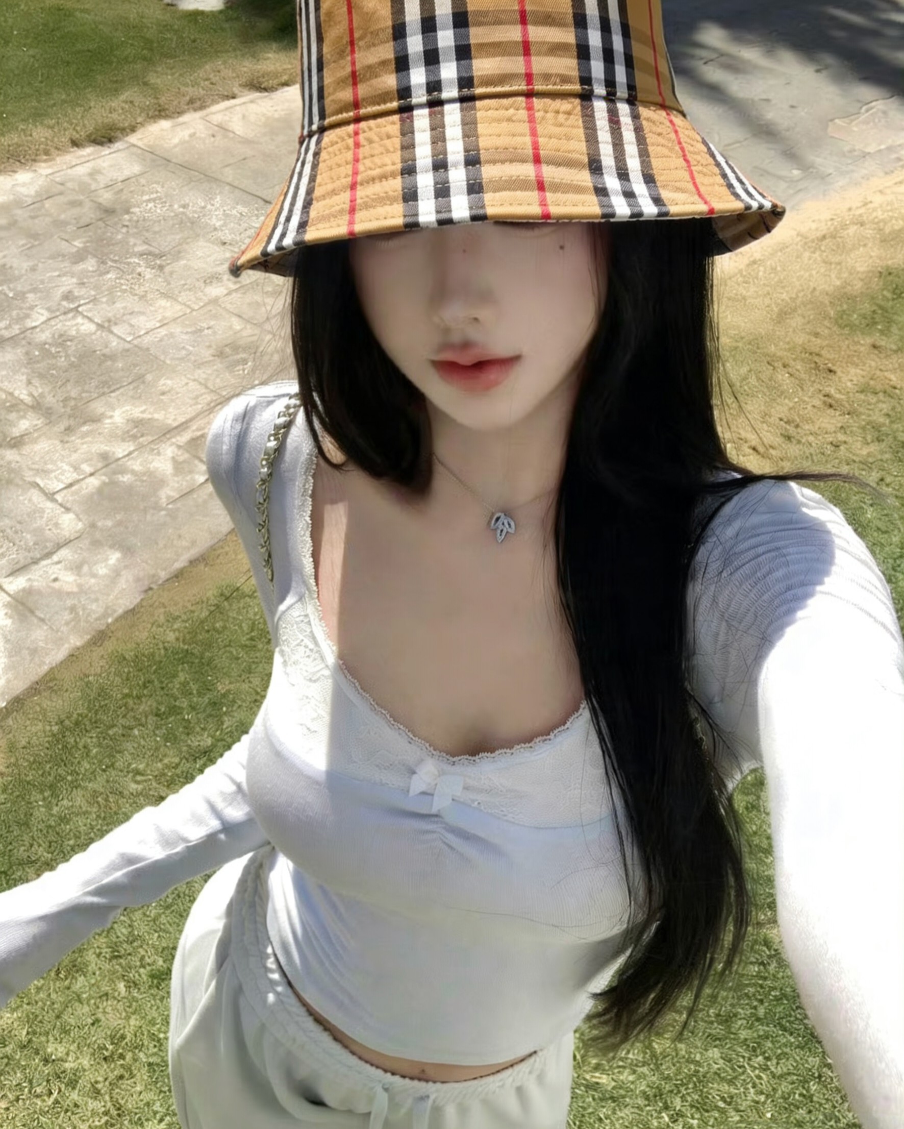 Burberry hat