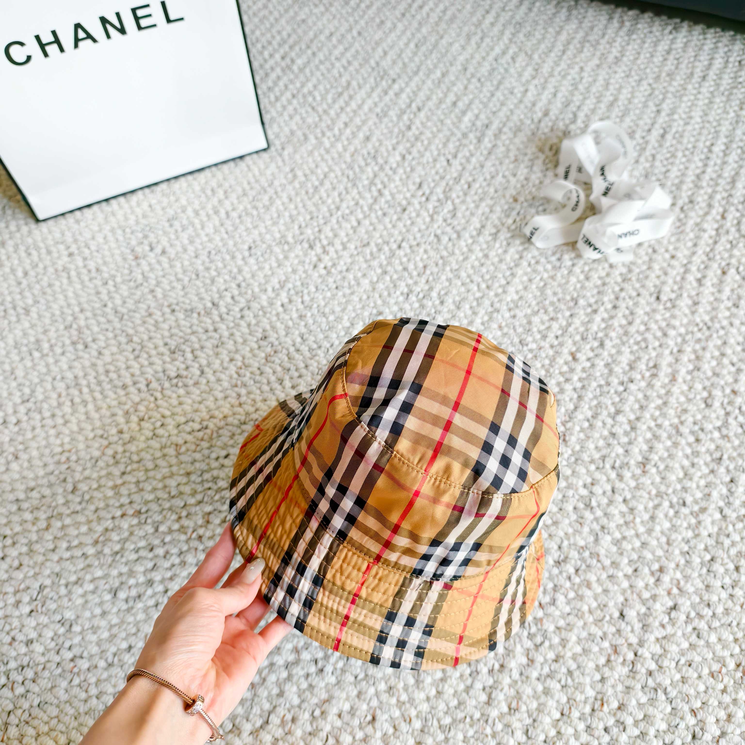 Burberry hat