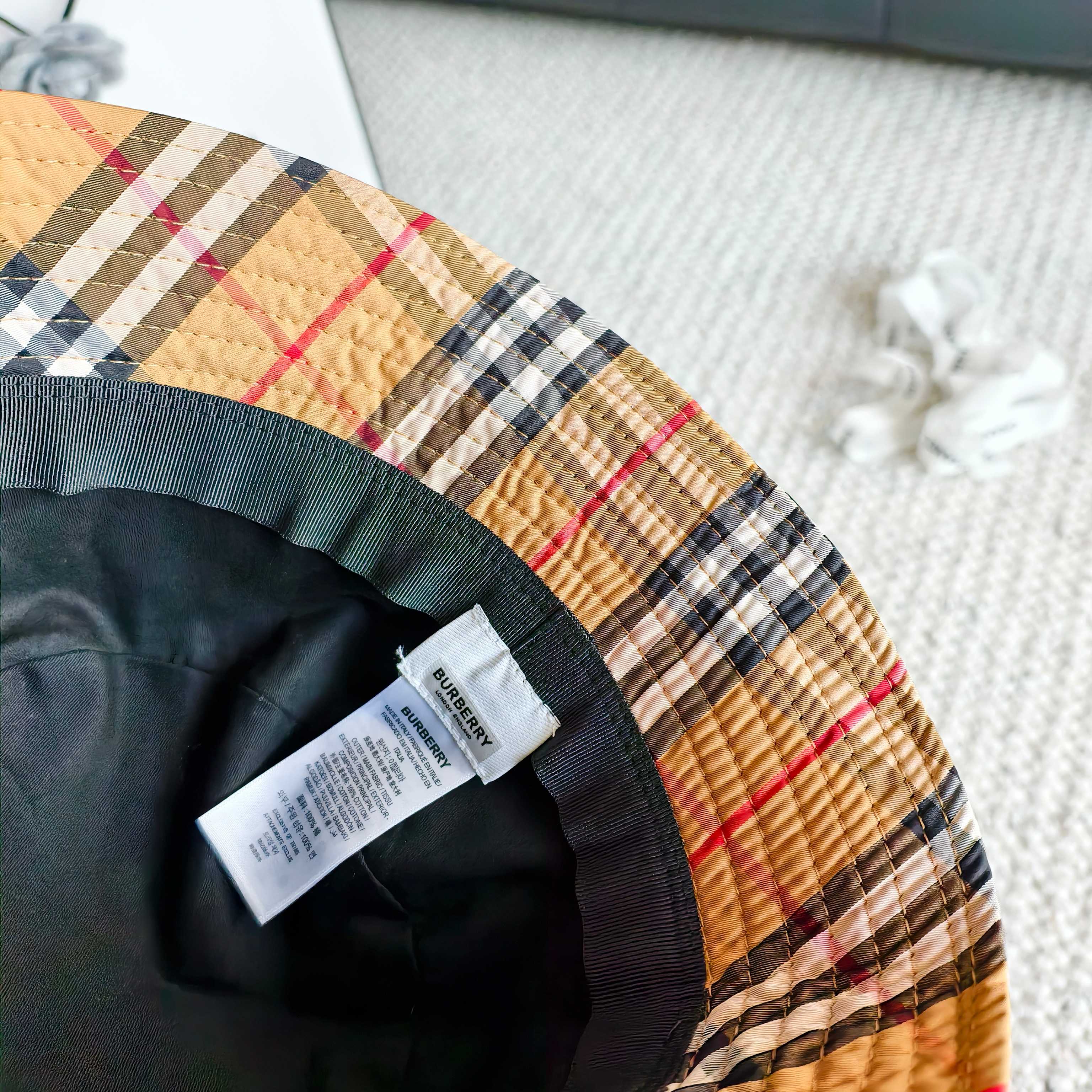 Burberry hat