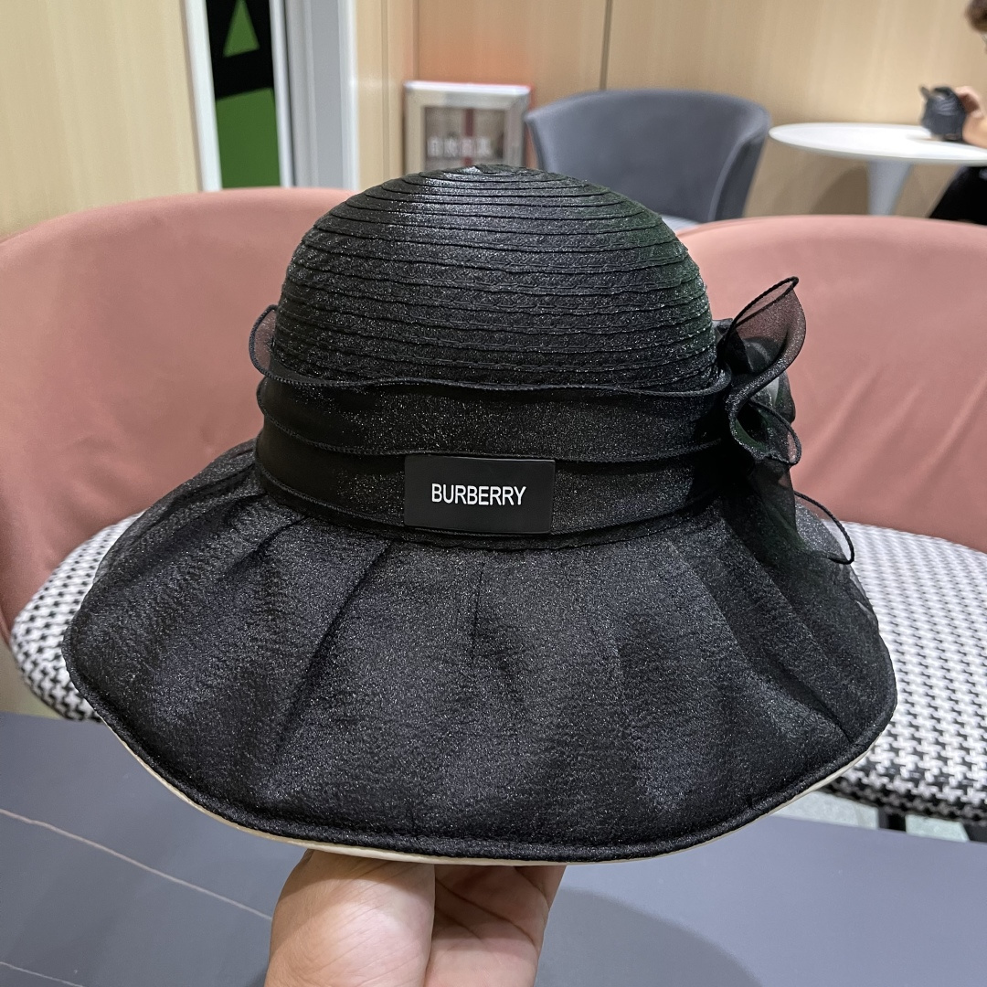 Burberry hat