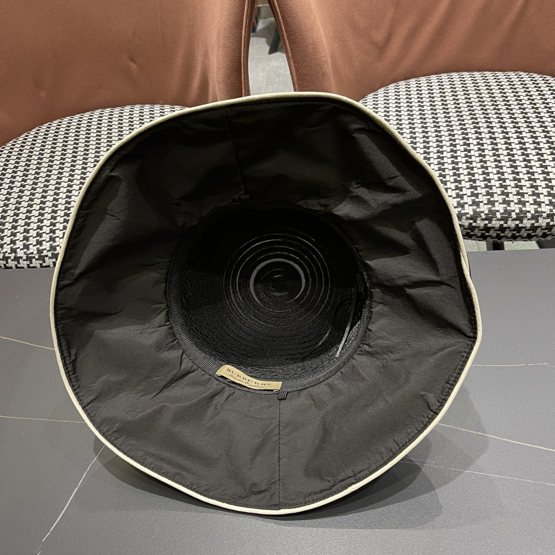 Burberry hat