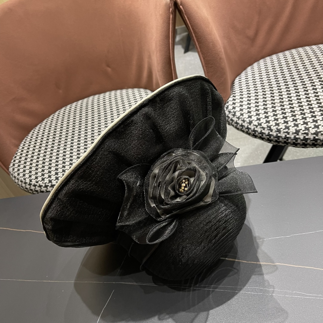 Burberry hat