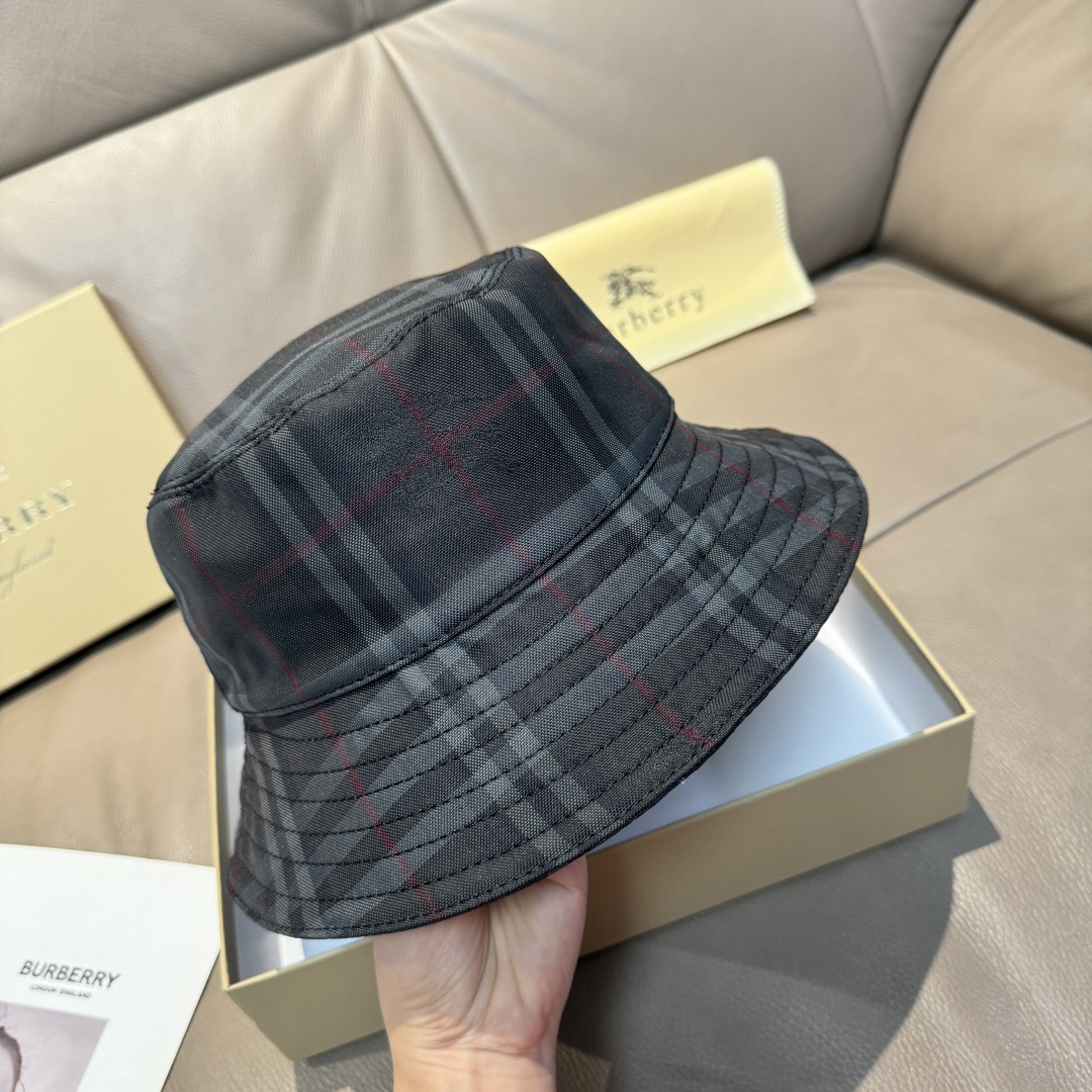 Burberry hat