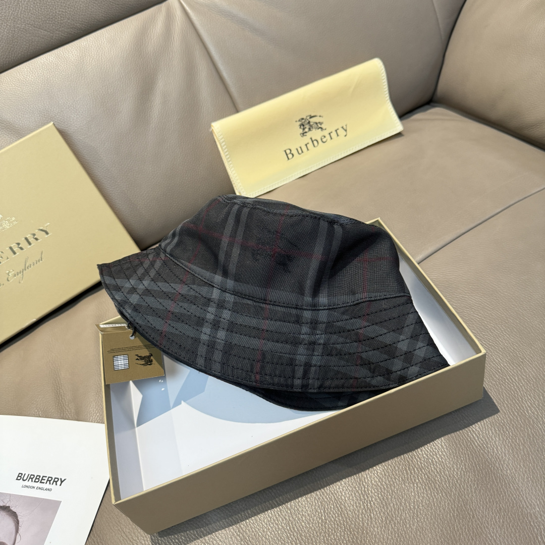 Burberry hat