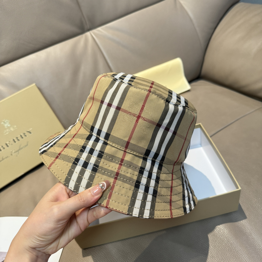 Burberry hat