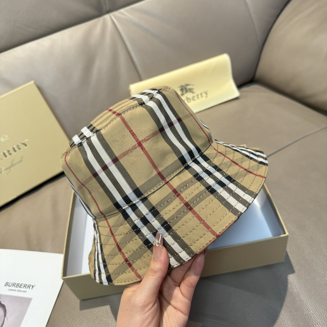 Burberry hat