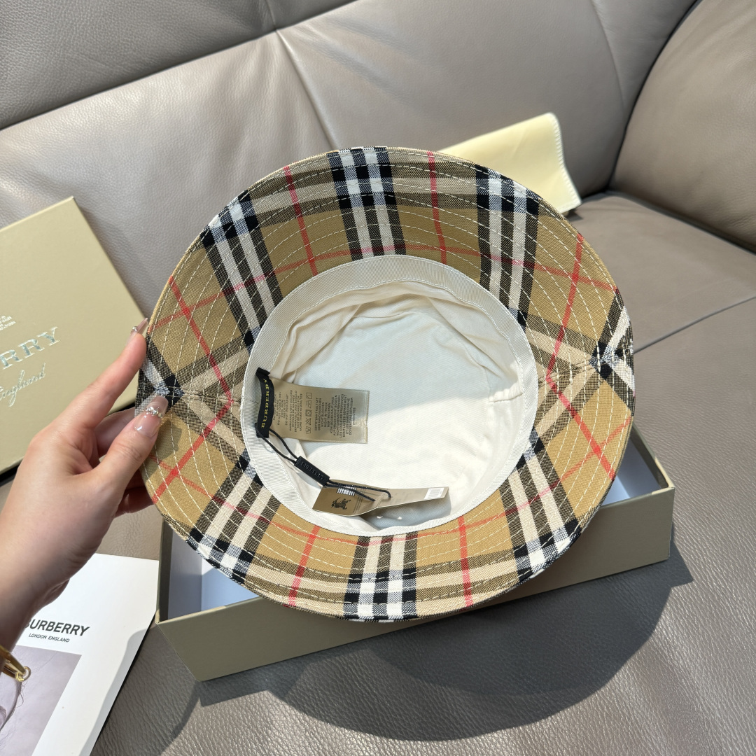 Burberry hat