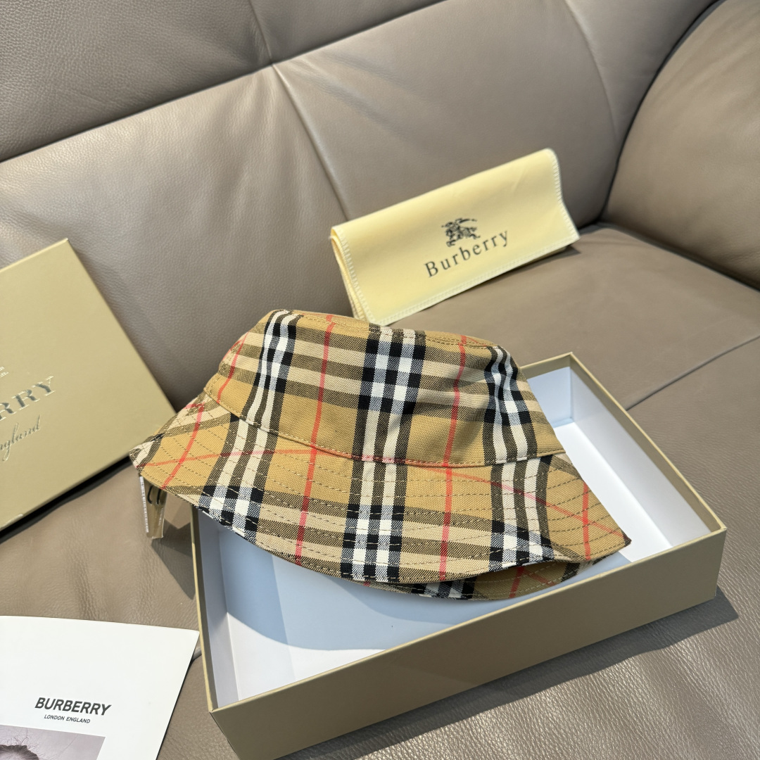 Burberry hat