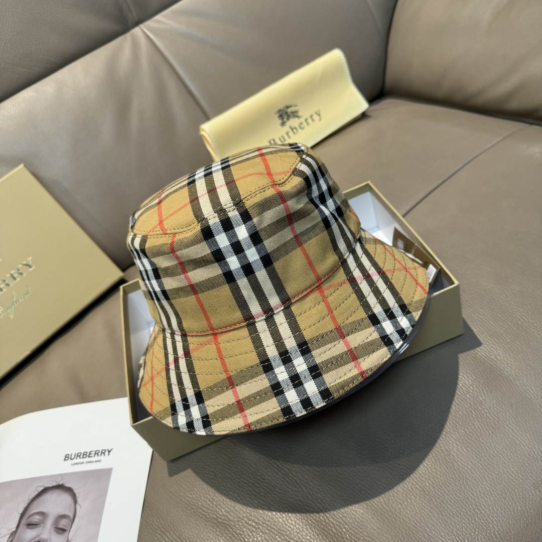 Burberry hat