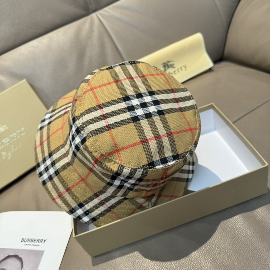 Burberry hat