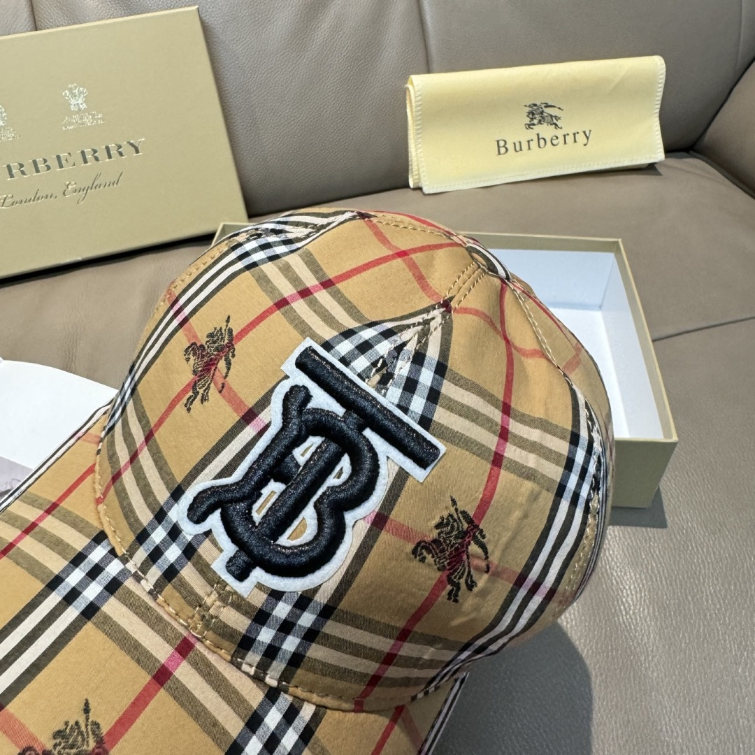 Burberry hat