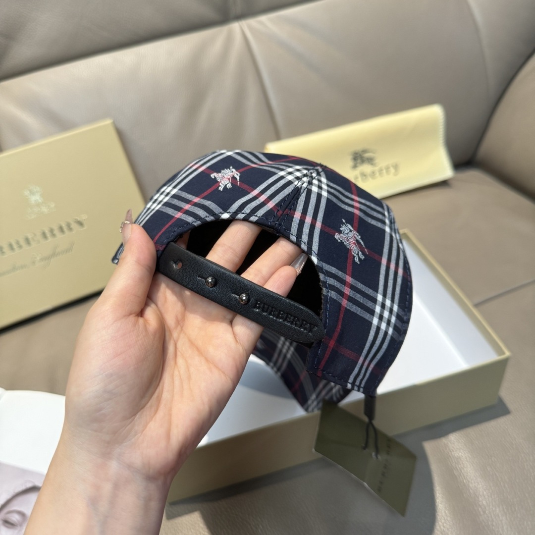 Burberry hat