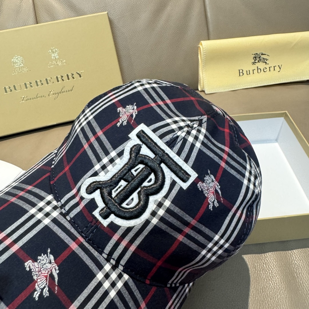 Burberry hat
