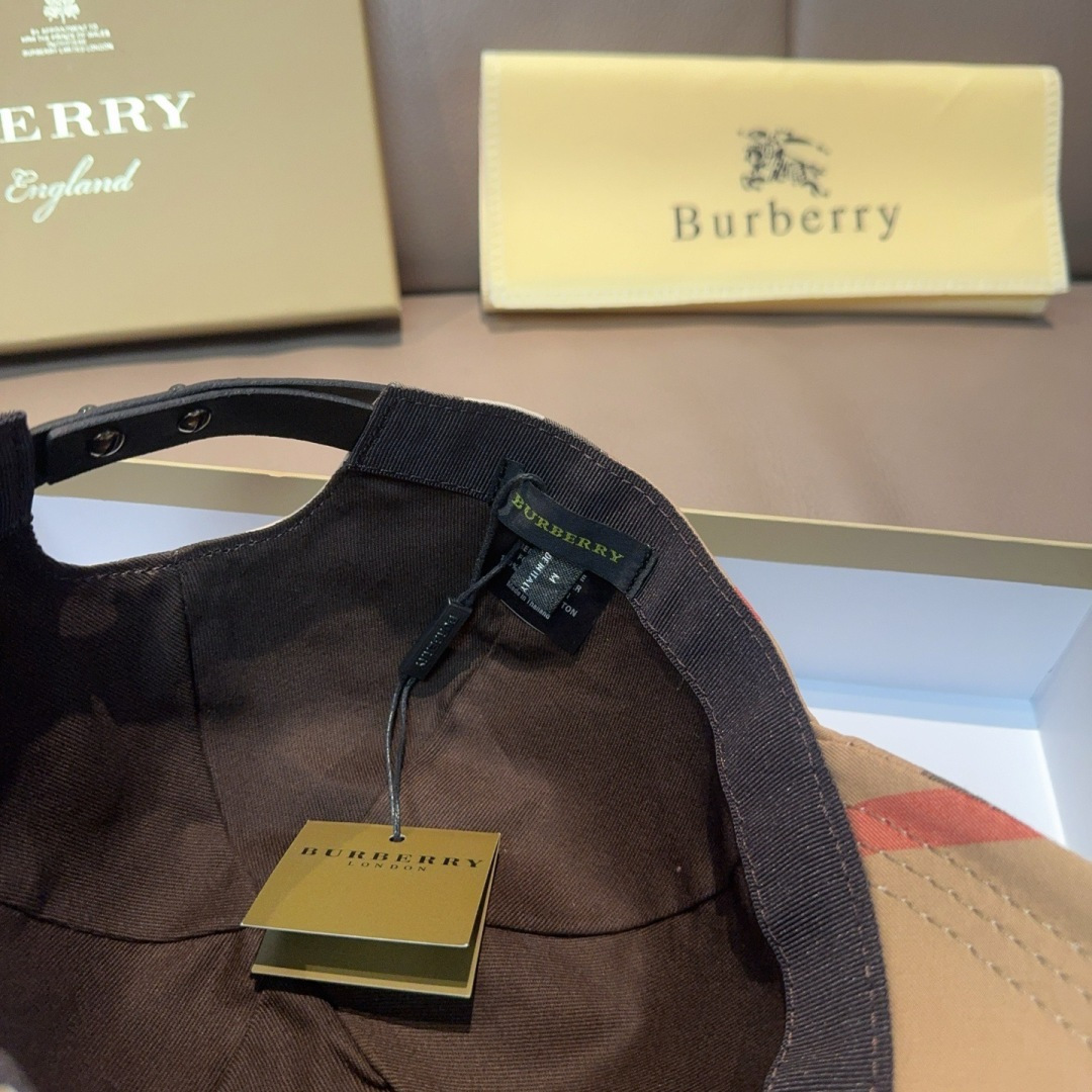 Burberry hat