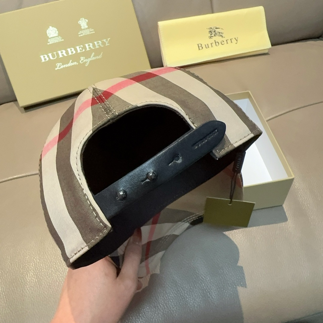 Burberry hat