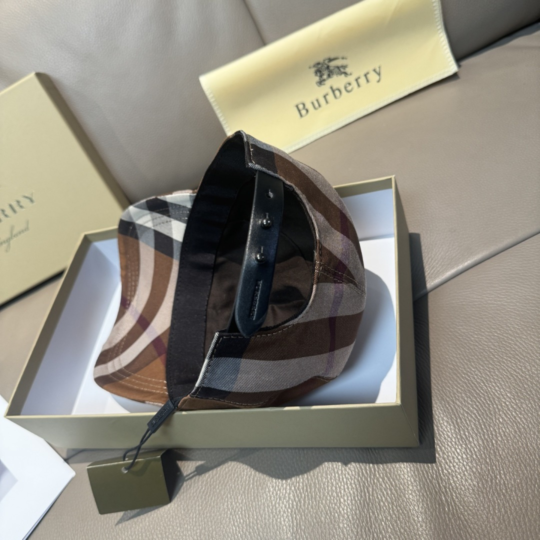 Burberry hat