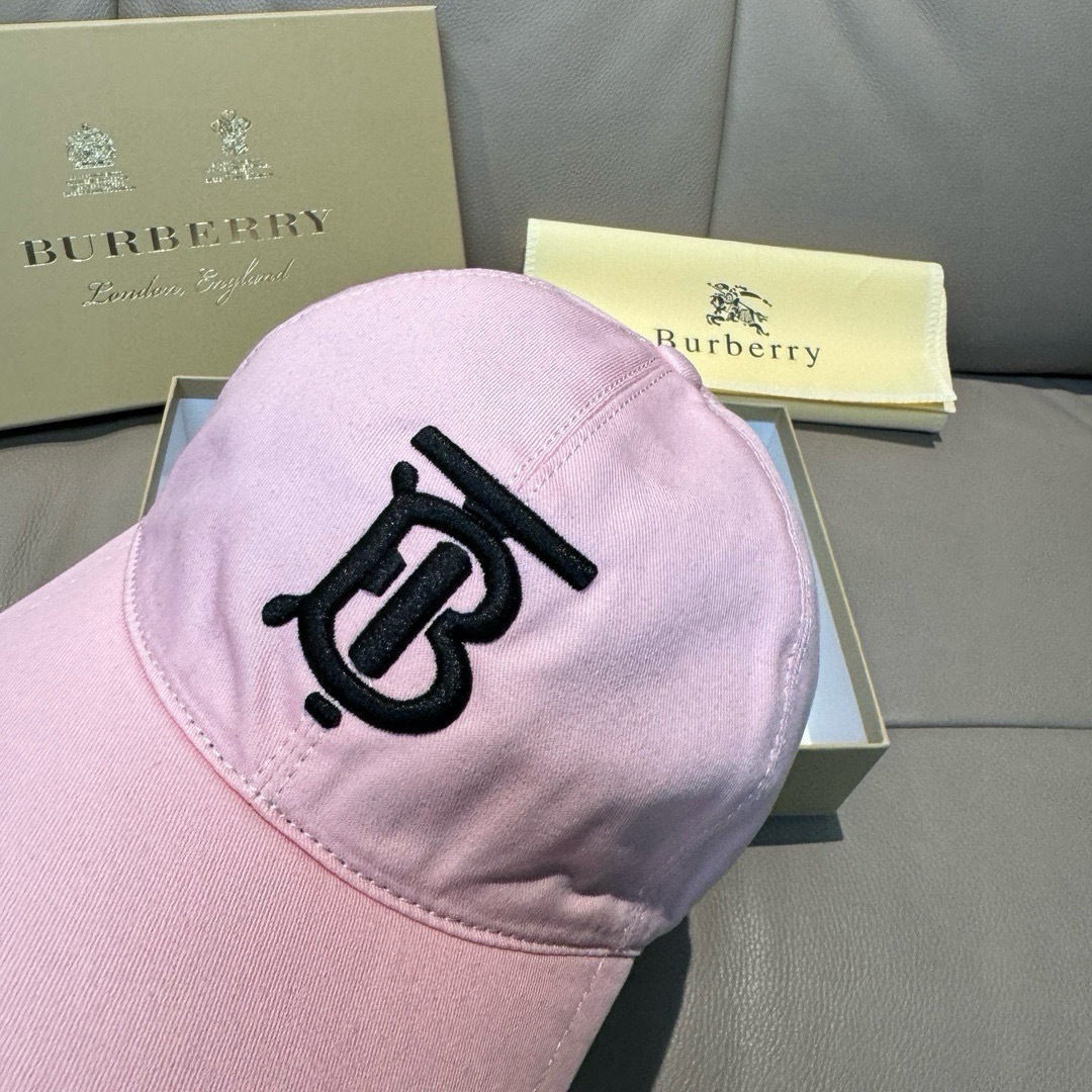 Burberry hat