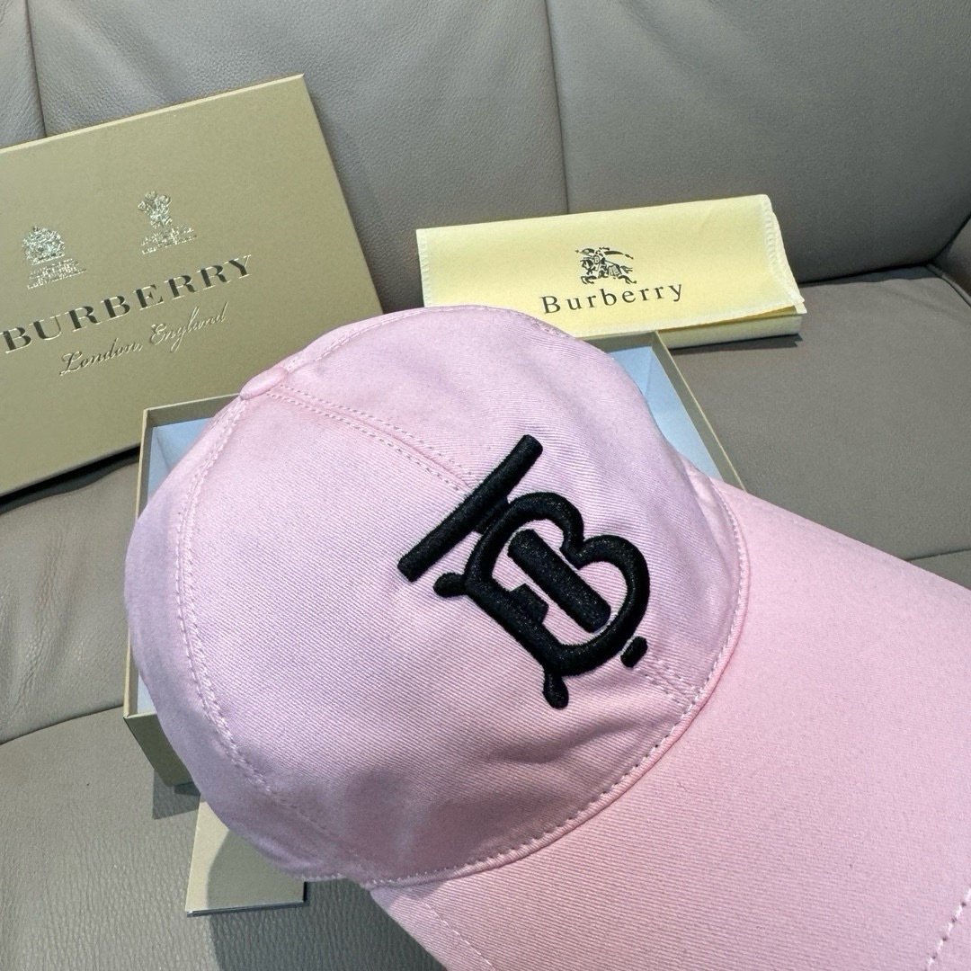 Burberry hat