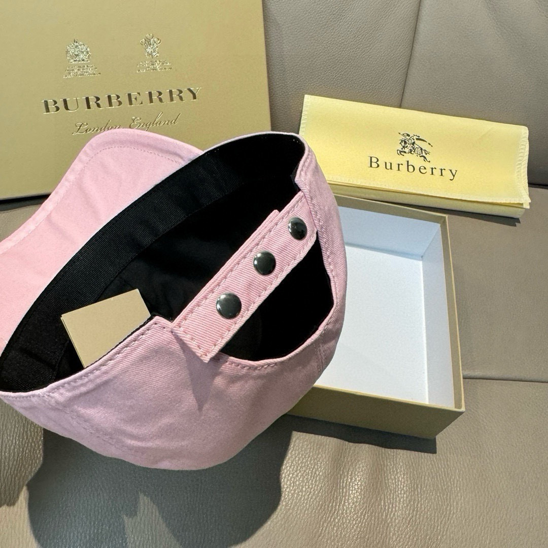 Burberry hat