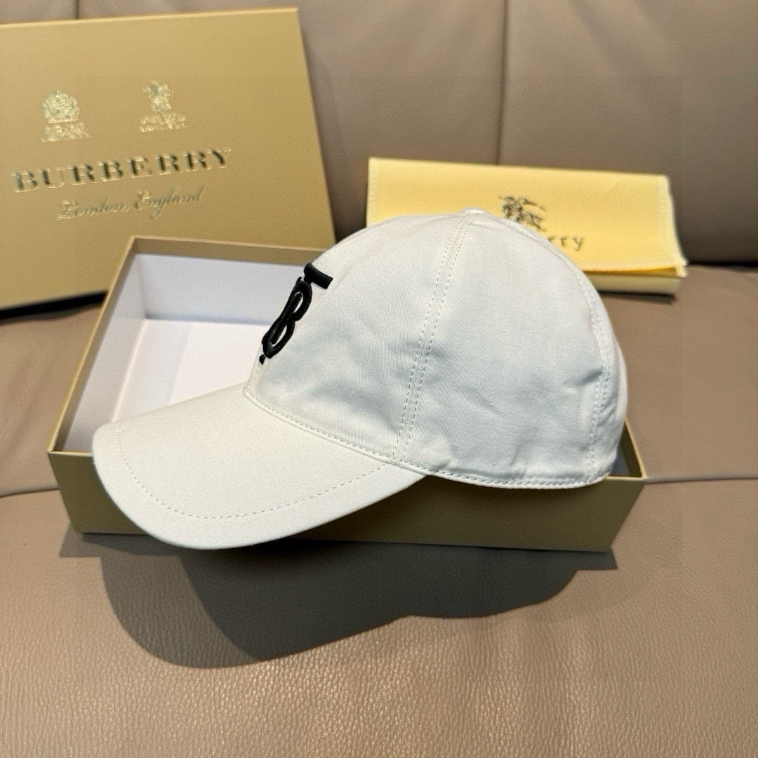 Burberry hat