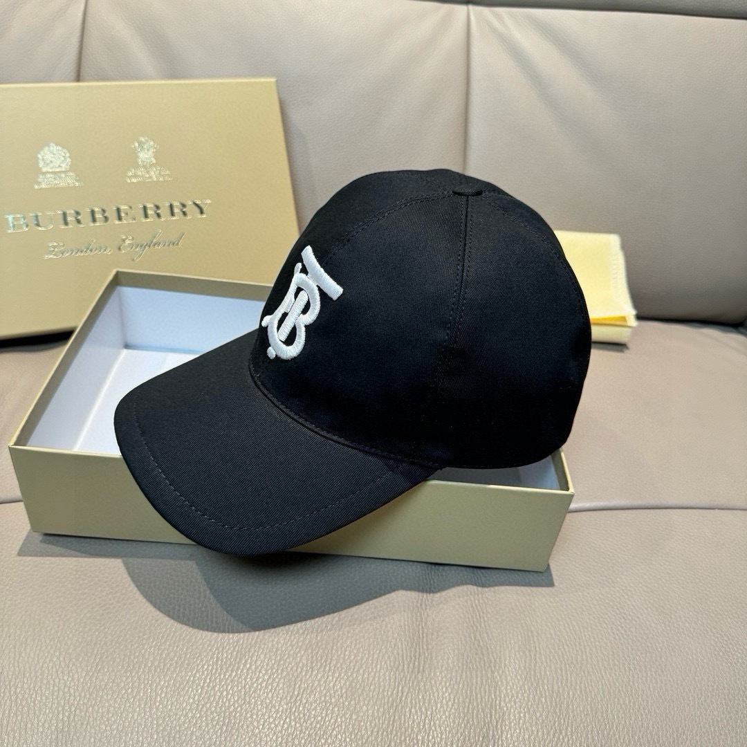 Burberry hat