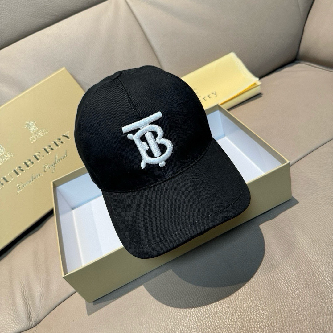 Burberry hat