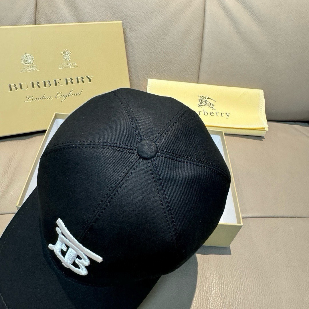 Burberry hat