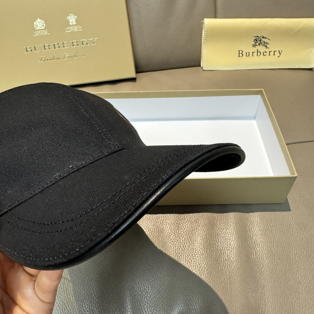Burberry hat
