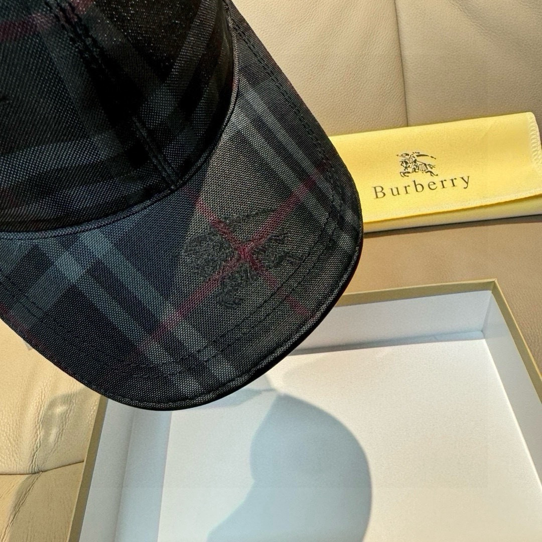 Burberry hat