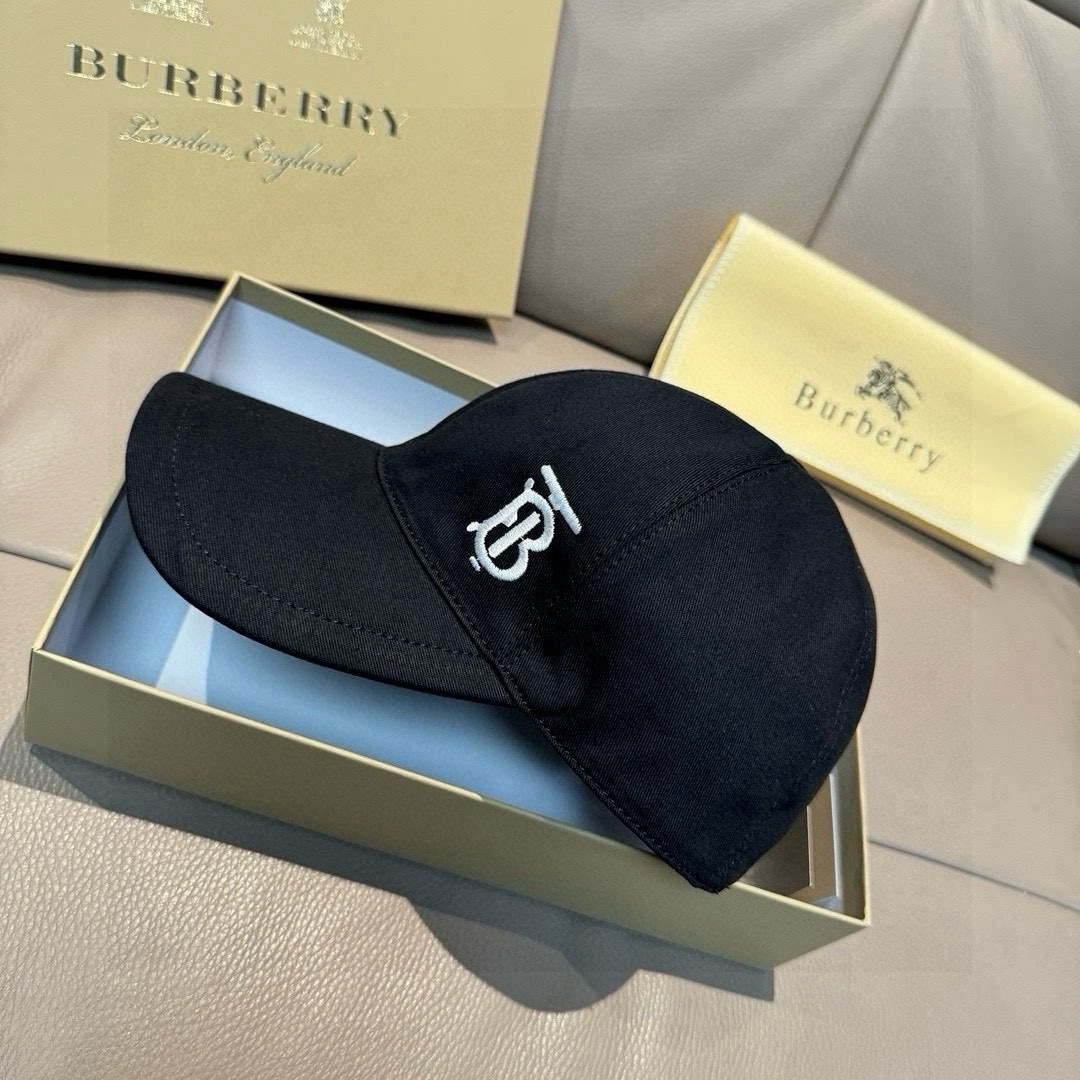 Burberry hat