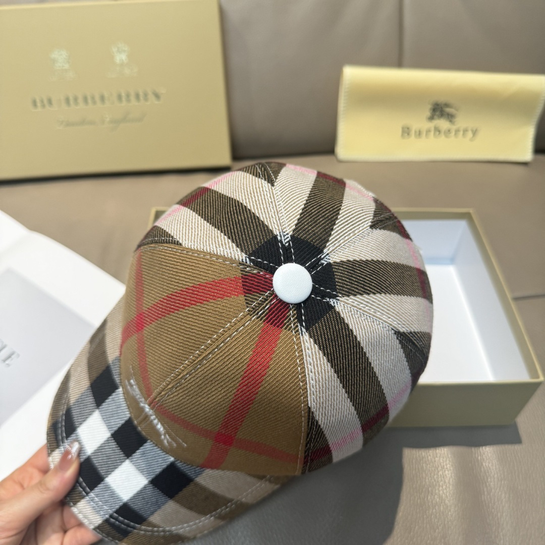 Burberry hat
