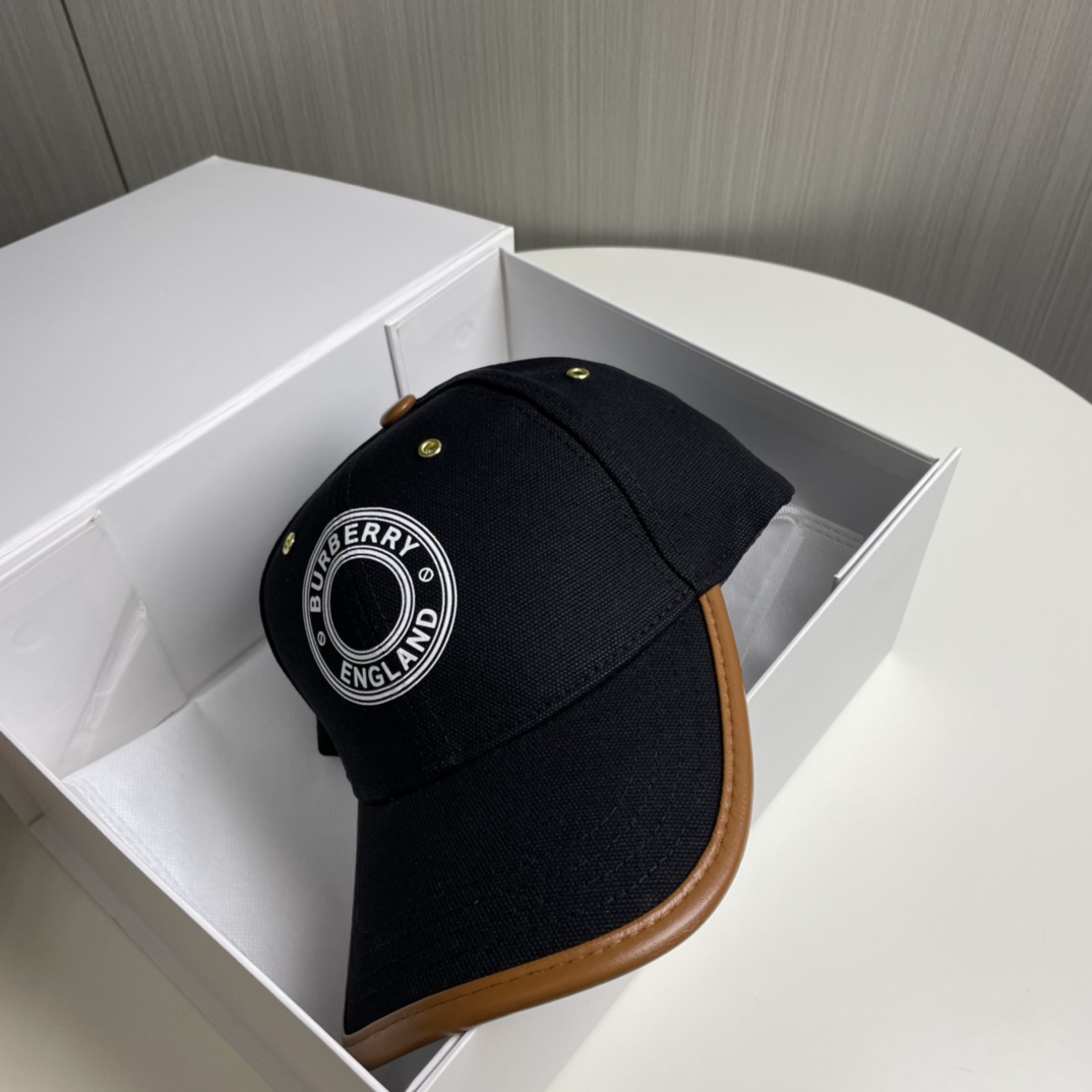 Burberry hat