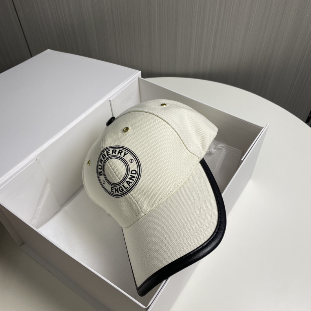 Burberry hat