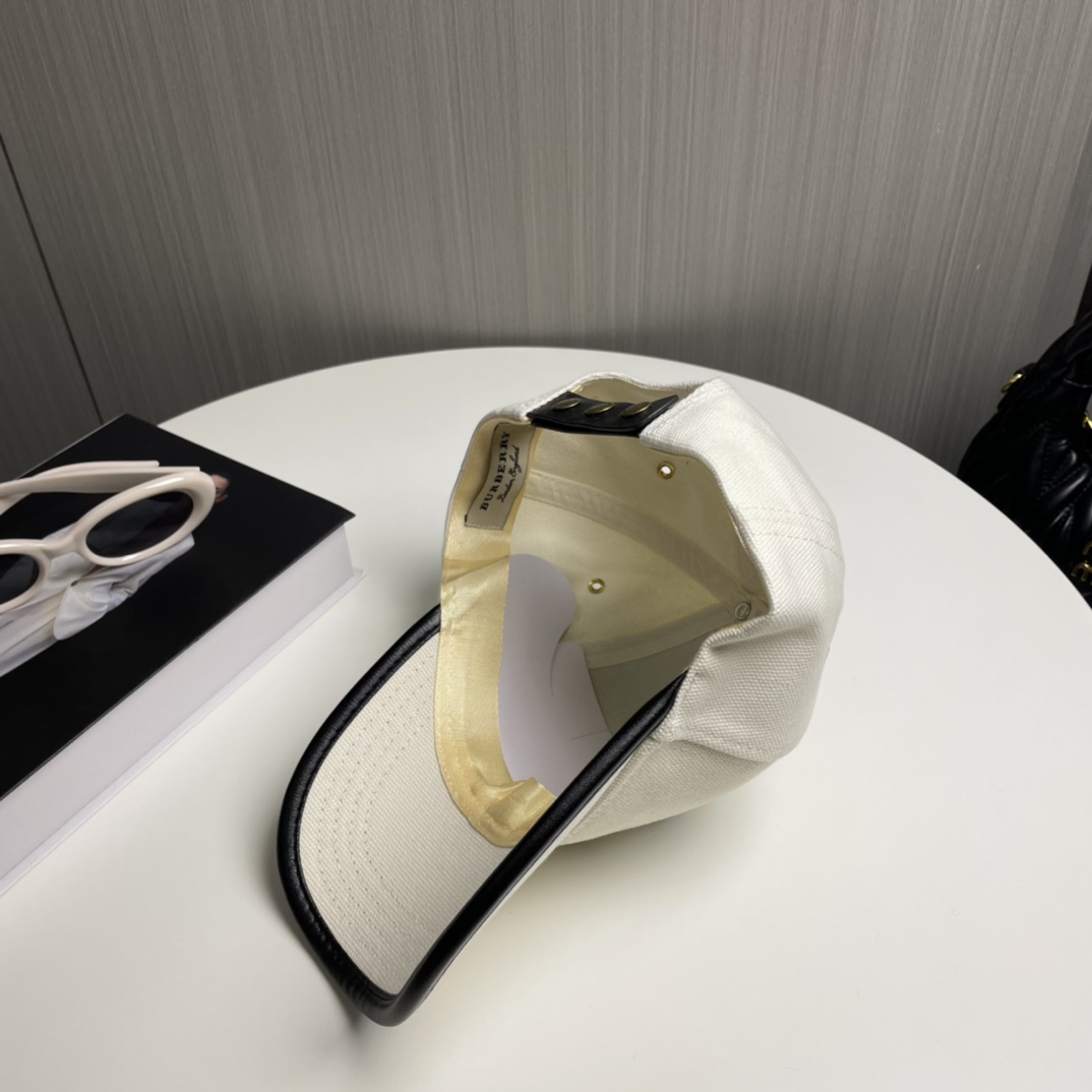 Burberry hat