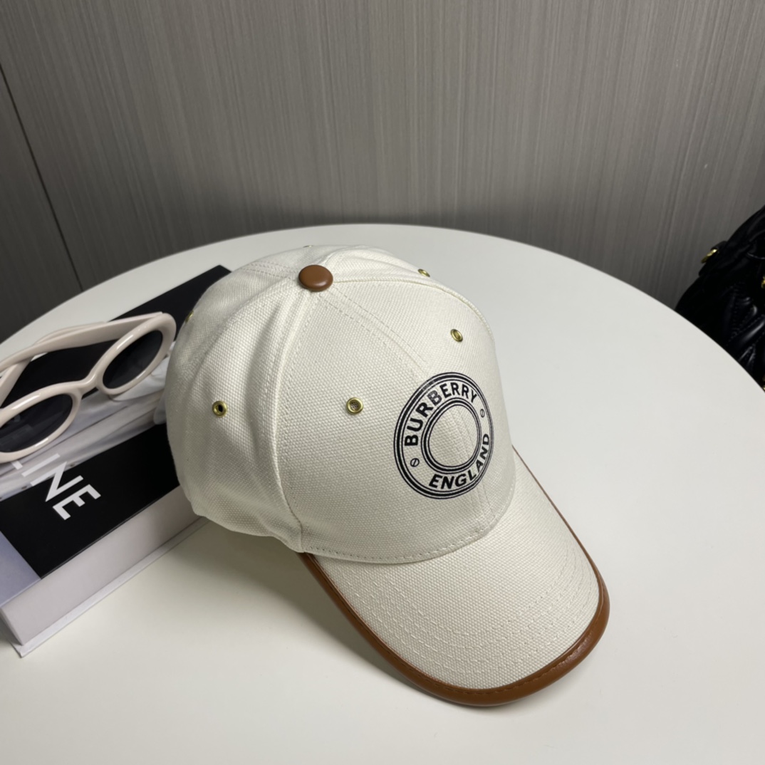 Burberry hat